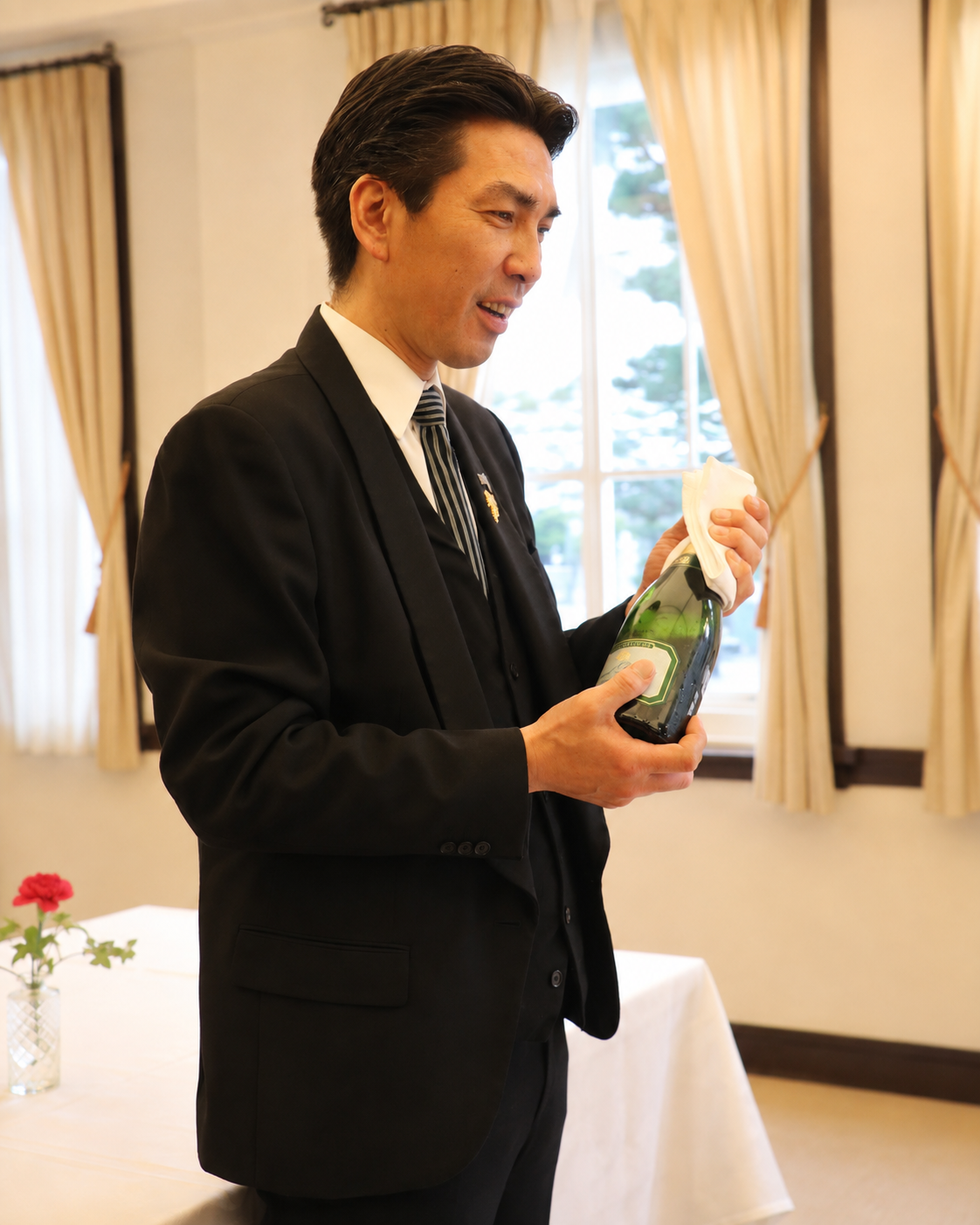 山口　徹